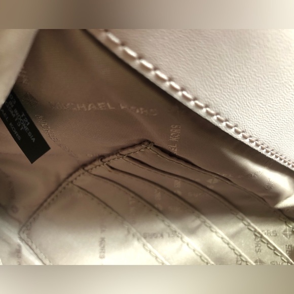 Wristlet Designer By Michael Kors Size: Large. - Picture 7 of 12